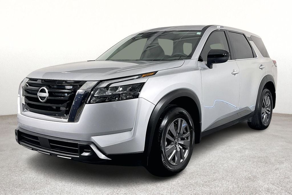 2025 Nissan Pathfinder S