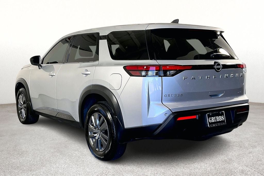 2025 Nissan Pathfinder S