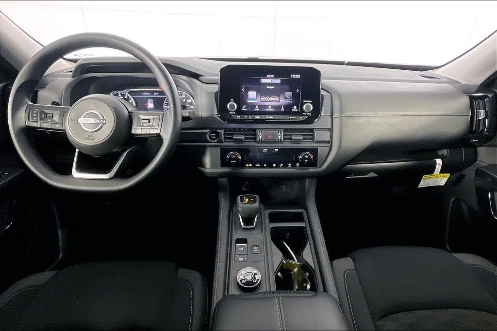 2025 Nissan Pathfinder S