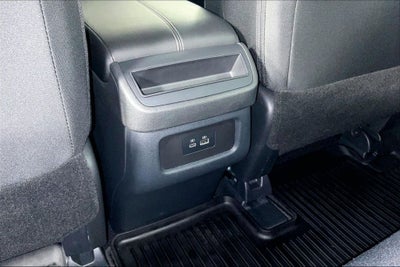 2025 Nissan Pathfinder S