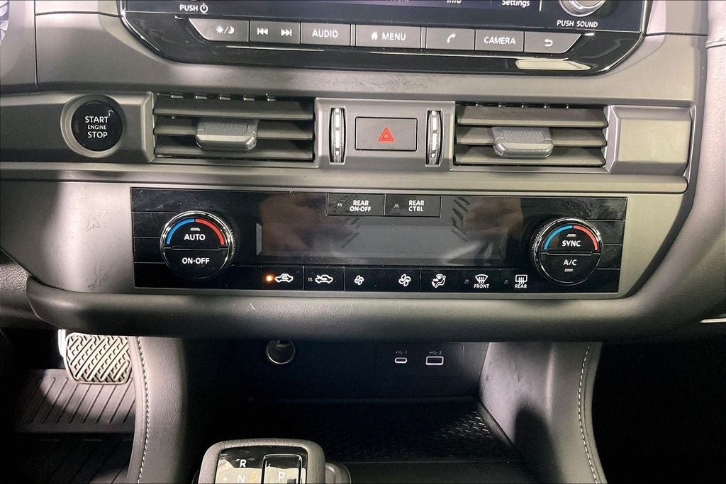 2025 Nissan Pathfinder S