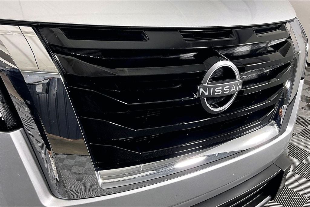 2025 Nissan Pathfinder S