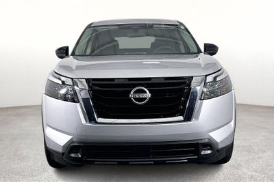 2025 Nissan Pathfinder S