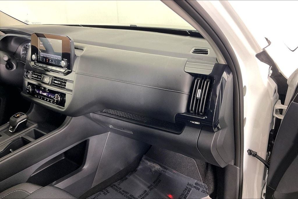 2025 Nissan Pathfinder S