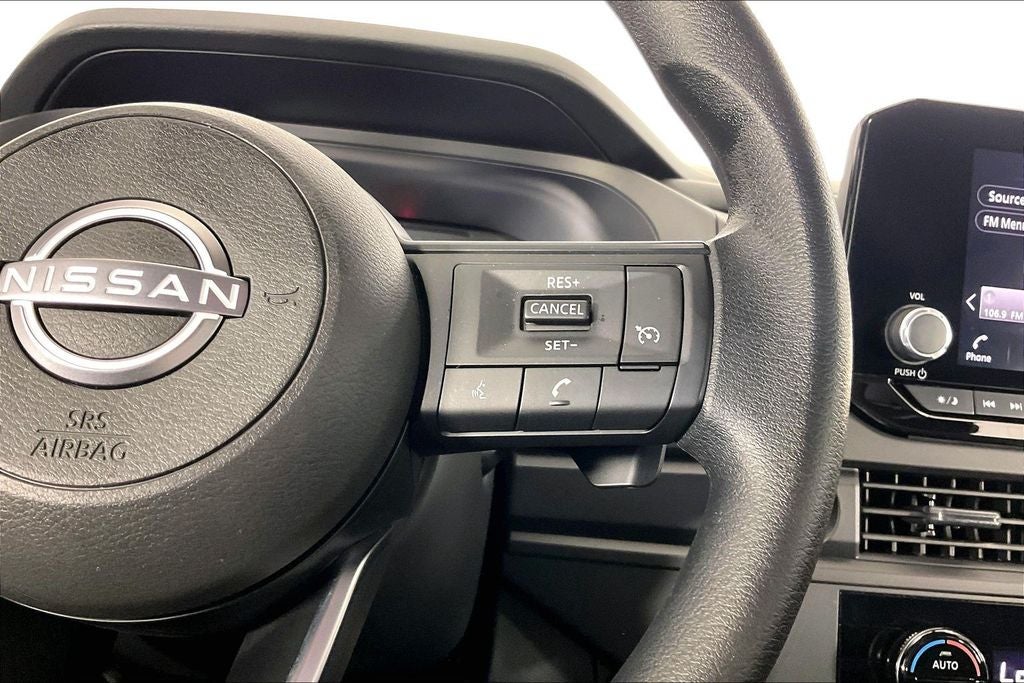 2025 Nissan Pathfinder S