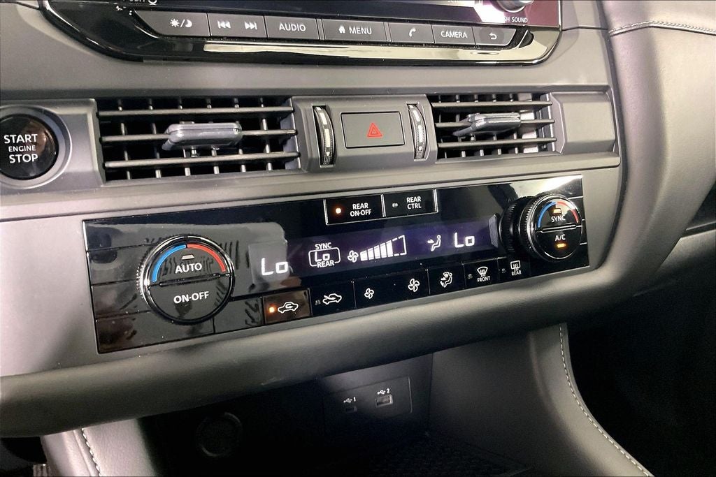 2025 Nissan Pathfinder S