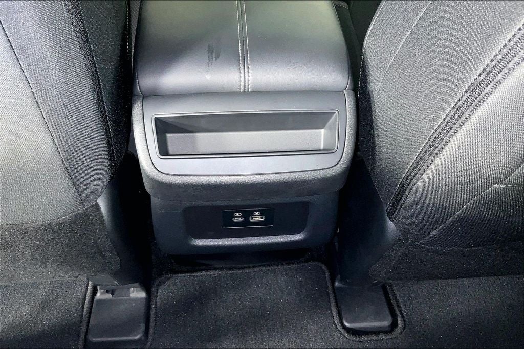 2025 Nissan Pathfinder S