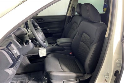 2025 Nissan Pathfinder S
