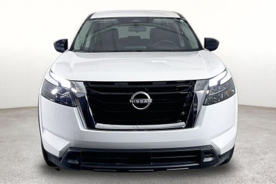 2025 Nissan Pathfinder S