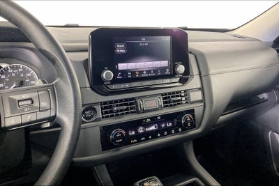 2025 Nissan Pathfinder S