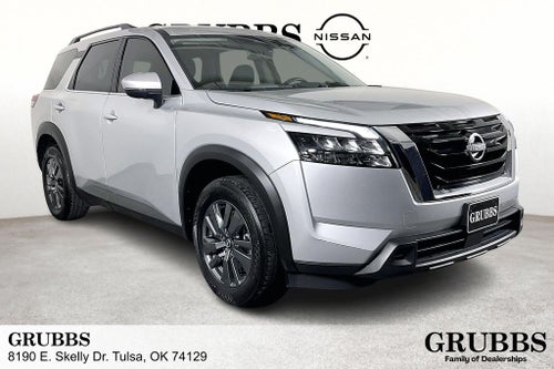 2024 Nissan Pathfinder SV