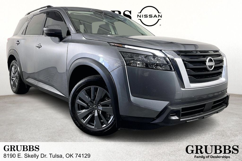2024 Nissan Pathfinder SV