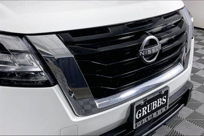 2022 Nissan Pathfinder SV