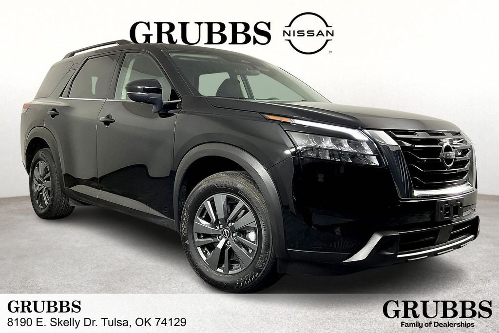 2024 Nissan Pathfinder SV