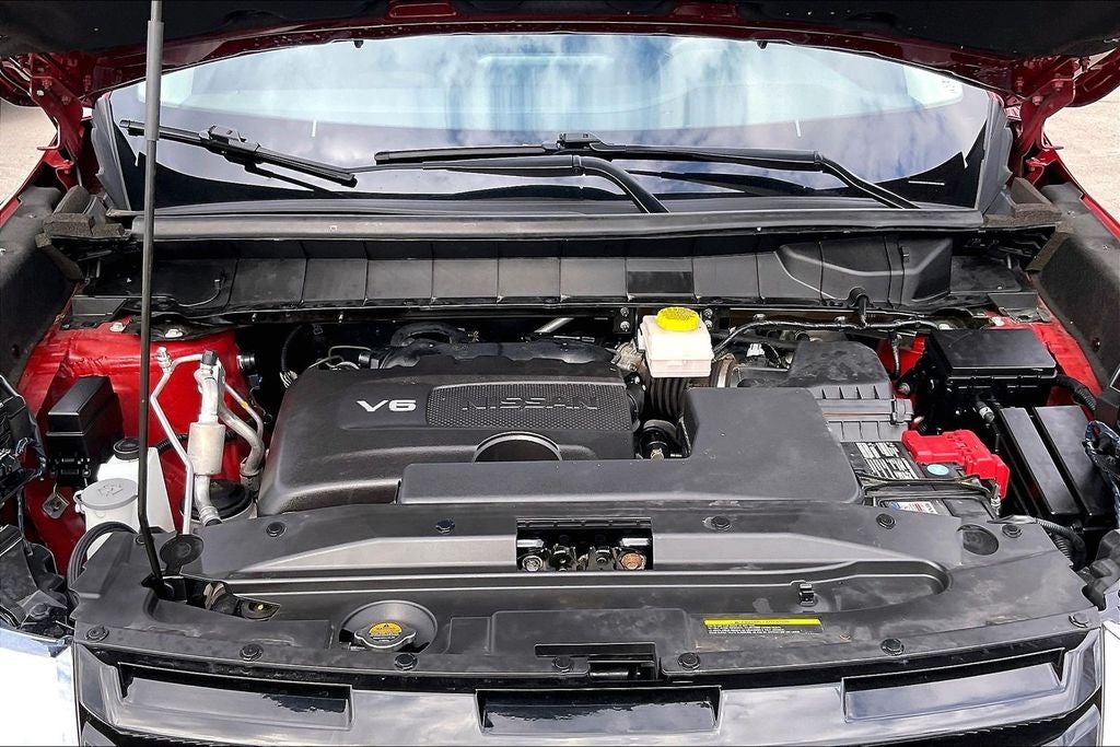 2022 Nissan Pathfinder SV