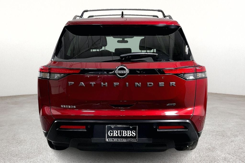 2026 Nissan Pathfinder SV