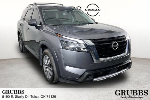 2025 Nissan Pathfinder SL