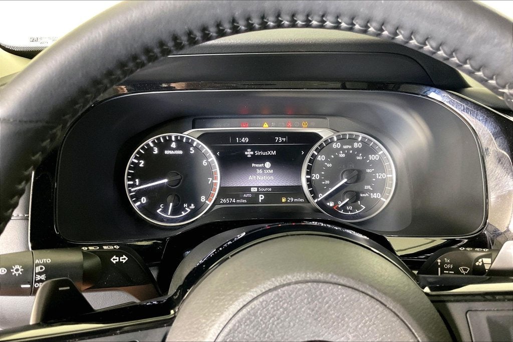 2025 Nissan Pathfinder SL