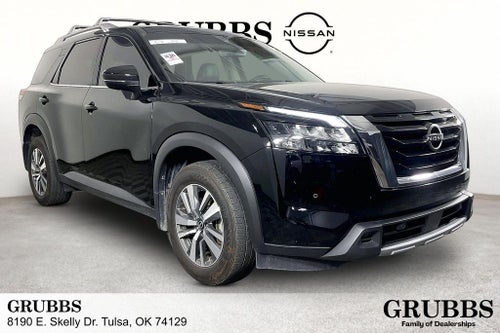 2025 Nissan Pathfinder SL