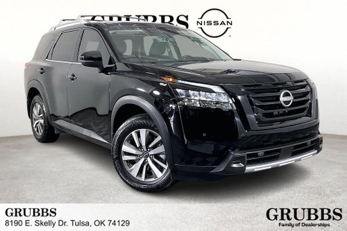 2025 Nissan Pathfinder SL