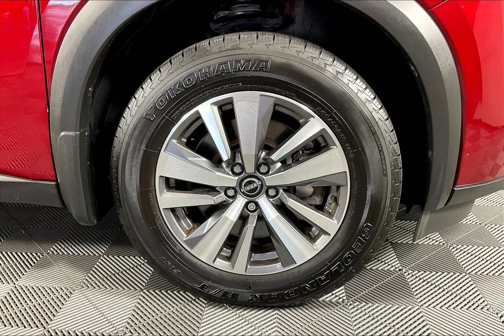 2022 Nissan Pathfinder SL