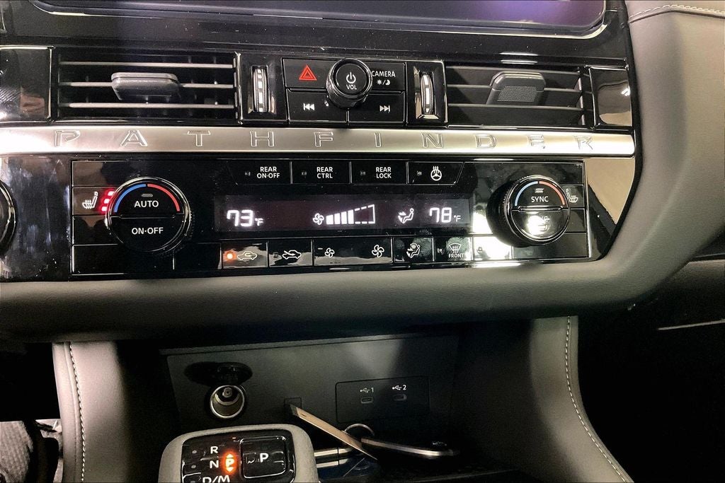 2026 Nissan Pathfinder SL