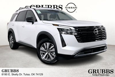 2026 Nissan Pathfinder SL