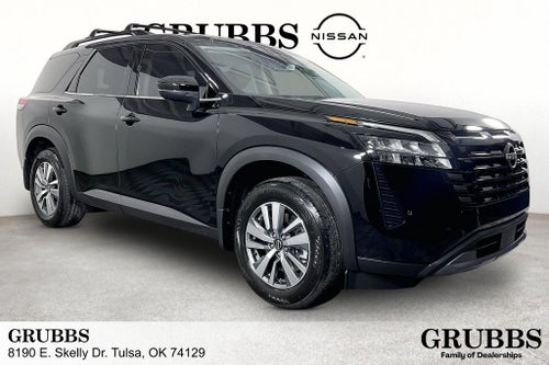 2026 Nissan Pathfinder SL