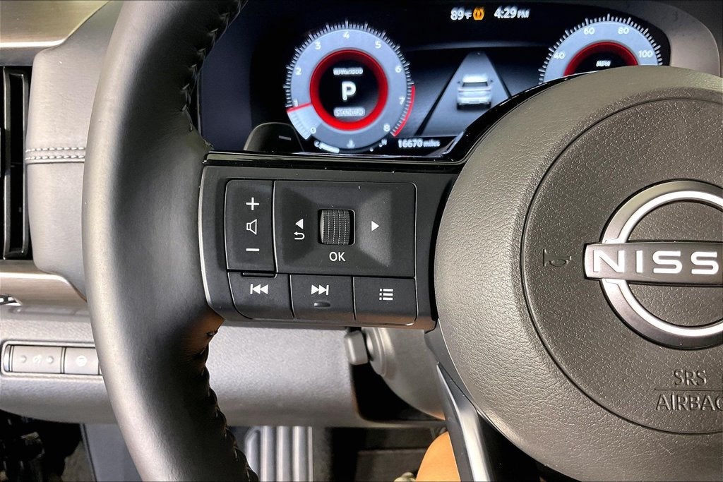 2025 Nissan Pathfinder Platinum