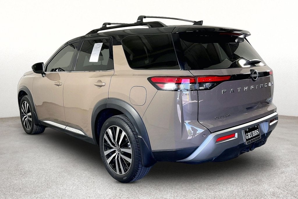 2024 Nissan Pathfinder Platinum