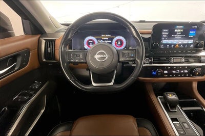 2024 Nissan Pathfinder Platinum