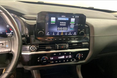 2023 Nissan Pathfinder Platinum