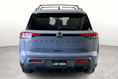 2026 Nissan Pathfinder Platinum