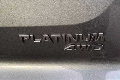 2026 Nissan Pathfinder Platinum
