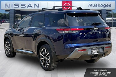 2026 Nissan Pathfinder Platinum