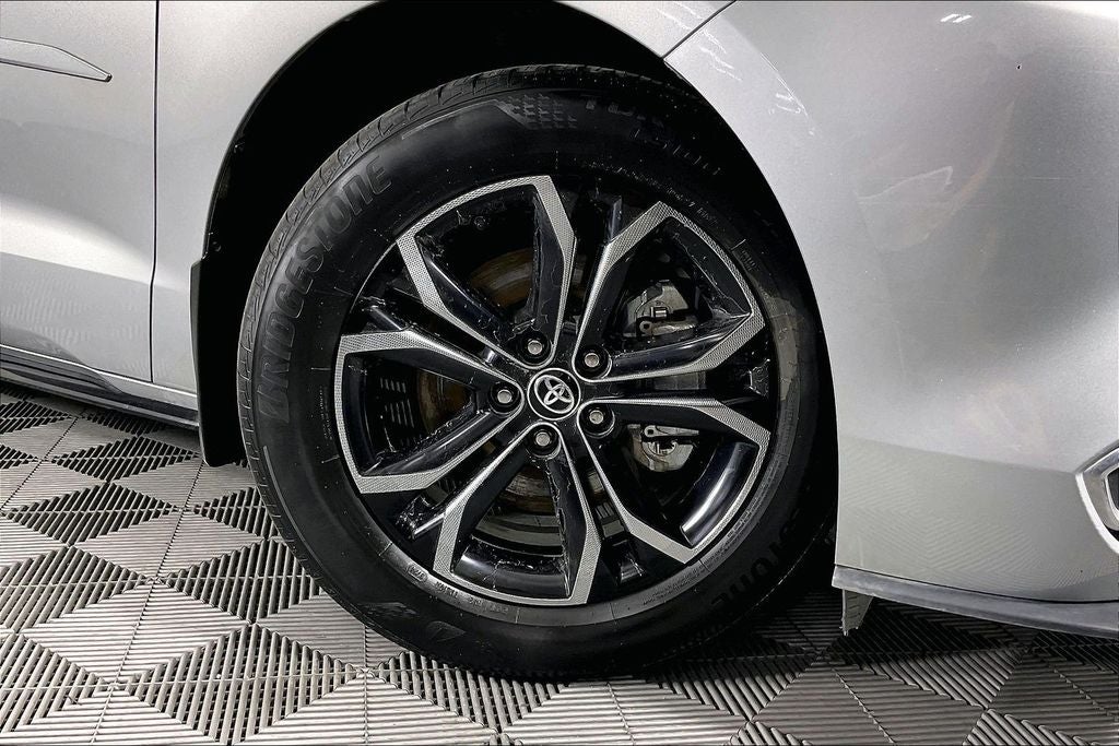 2025 Toyota Sienna Platinum 7 Passenger