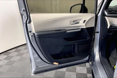 2025 Toyota Sienna Platinum 7 Passenger