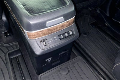 2025 Toyota Sienna Platinum 7 Passenger