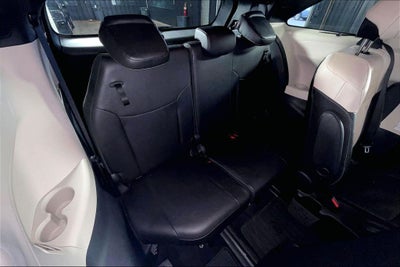 2025 Toyota Sienna Platinum 7 Passenger