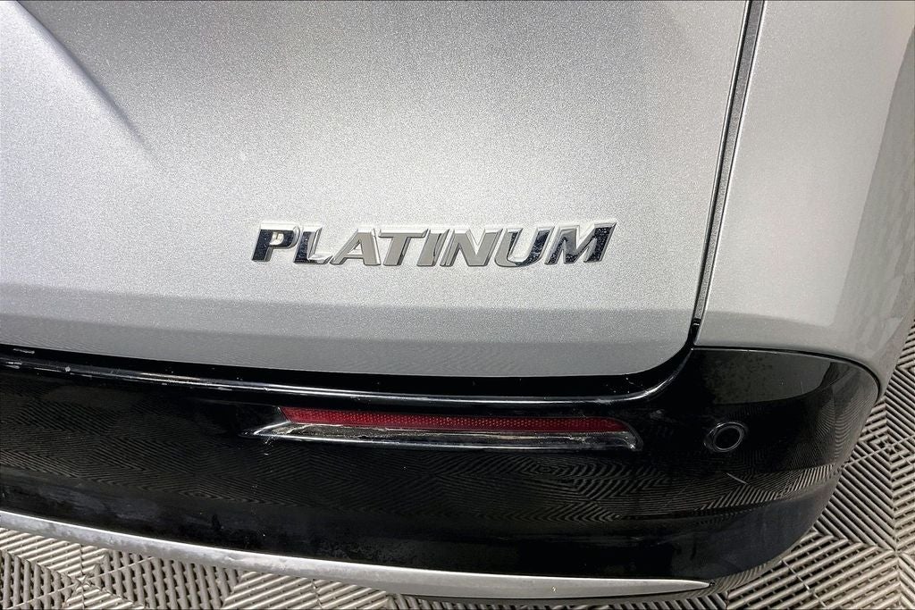 2025 Toyota Sienna Platinum 7 Passenger