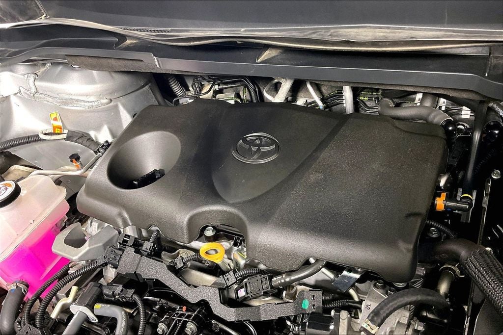 2025 Toyota Sienna Platinum 7 Passenger