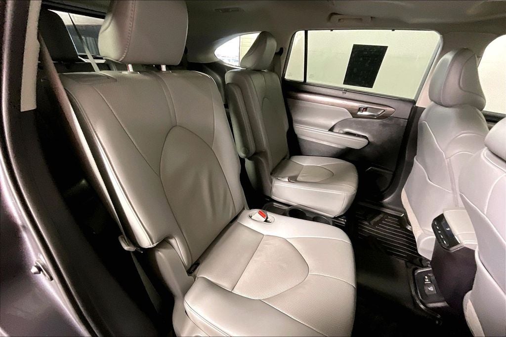 2021 Toyota Highlander Hybrid Limited