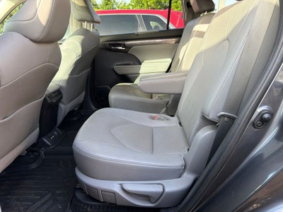 2021 Toyota Highlander Hybrid Limited