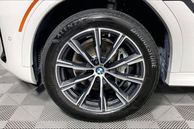 2025 BMW X6 xDrive40i