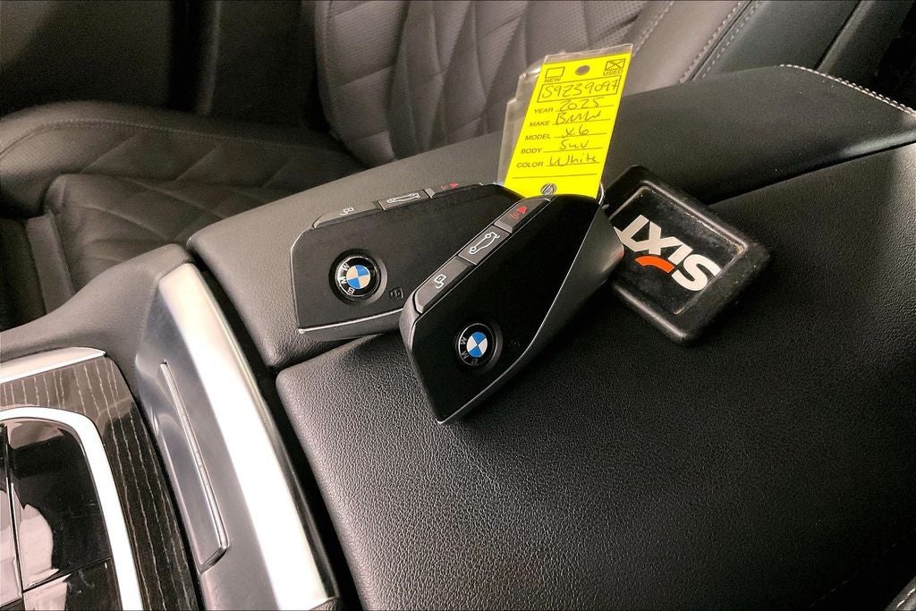 2025 BMW X6 xDrive40i