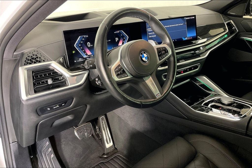 2025 BMW X6 xDrive40i