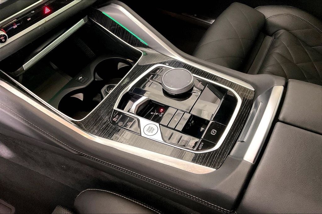2025 BMW X6 xDrive40i
