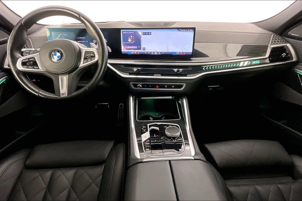 2025 BMW X6 xDrive40i