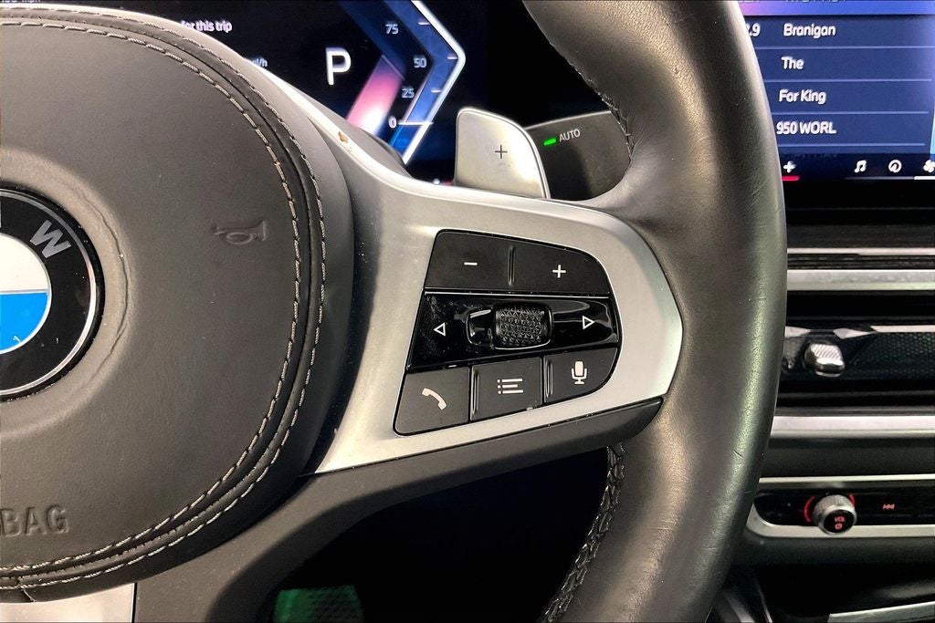 2025 BMW X6 xDrive40i