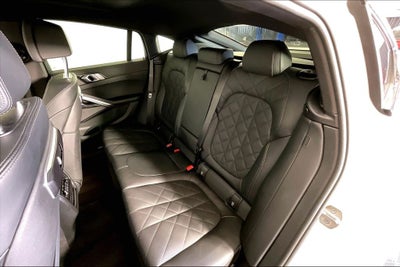 2025 BMW X6 xDrive40i